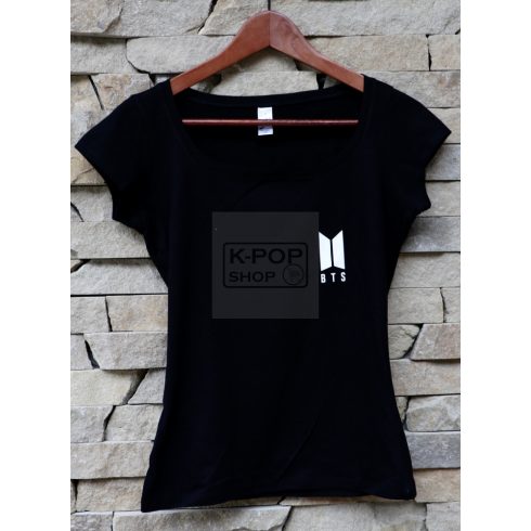 KPOP BTS fekete női szabású póló