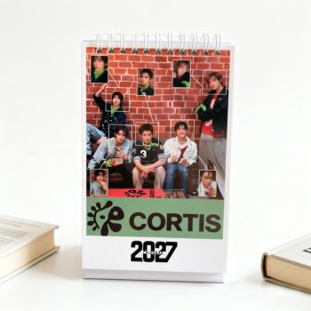 CORTIS – GREENGREEN 2027 asztali naptár